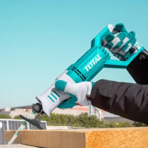 SIERRA SABLE RECIPROCA 750W HOJA SIERRA PARA MADERA Y METAL TOTAL UTS100806